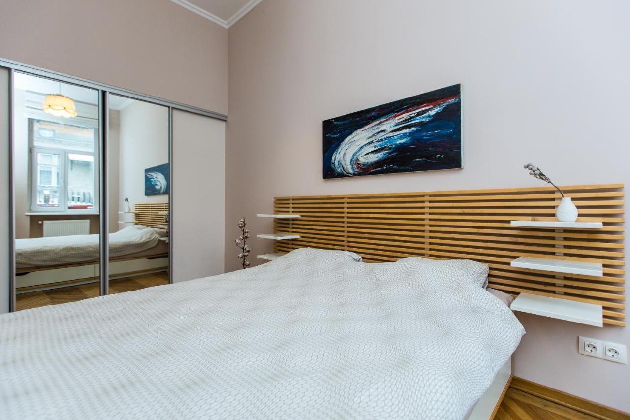 Light And Spacious Apartment On Gazova Str Lemberg Exterior foto